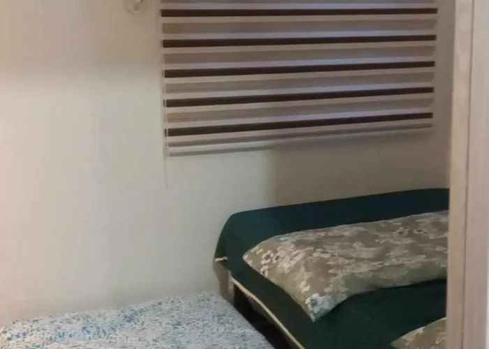 1 Bedroom With Free Wifi And Netflix In Trees Residences Apartment