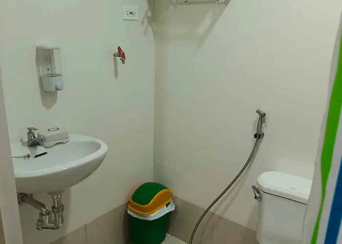 1 Bedroom With Free Wifi And Netflix In Trees Residences * Manila