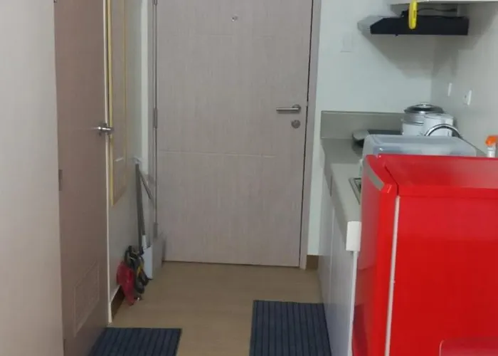 1 Bedroom With Free Wifi And Netflix In Trees Residences Apartment