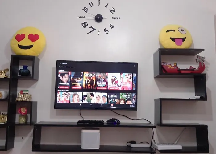 1 Bedroom With Free Wifi And Netflix In Trees Residences Apartment