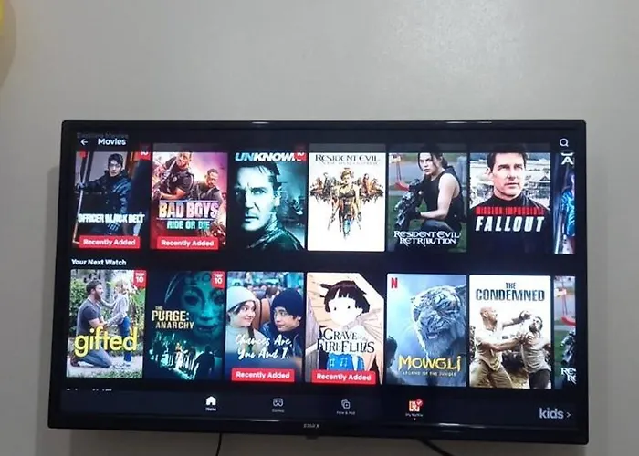 1 Bedroom With Free Wifi And Netflix In Trees Residences * Manila