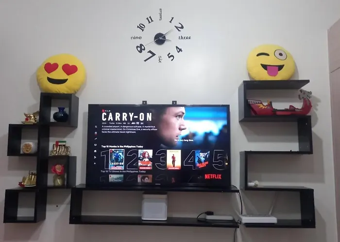 1 Bedroom With Free Wifi And Netflix In Trees Residences Apartment *