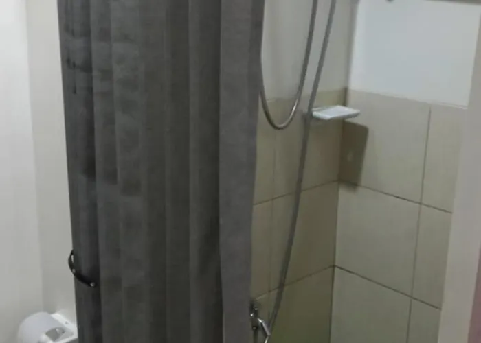 1 Bedroom With Free Wifi And Netflix In Trees Residences Apartment Manila